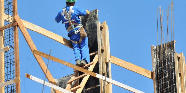Confiança da Construção sobe 0,4 ponto em outubro