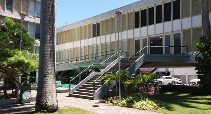 Energia solar em prédios públicos vai economizar 100 mil reais por ano