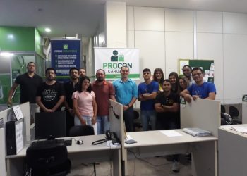 Estudantes realizam visita técnica ao Procon Caruaru