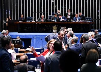 Saiba como fica o desconto do INSS no salário e as pensões por morte após a reforma