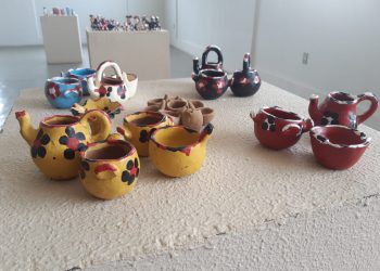 Últimos dias da exposição “Mãos Femininas, Louças de Brincar”, no Museu do Barro