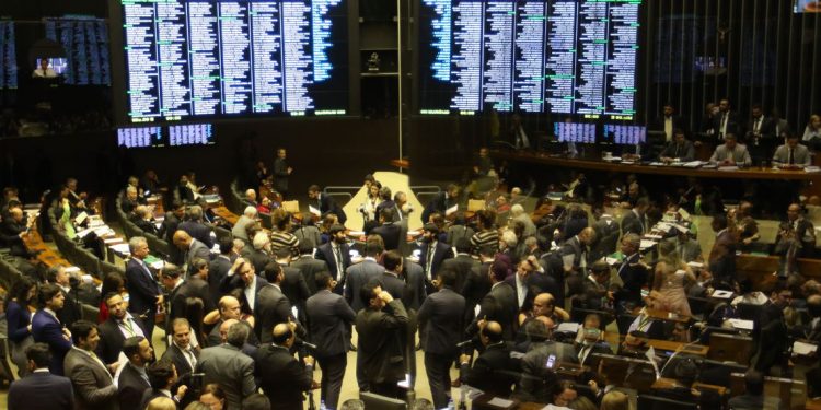 Câmara aprova MP que facilita venda de bens apreendidos com o tráfico