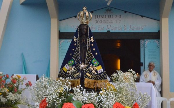 Confira o que abre e o que fecha no feriado de Nossa Senhora Aparecida em Caruaru