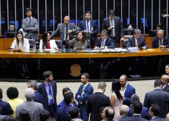 Aprovado projeto que susta portaria que restringe mamografia a mulheres abaixo de 50 anos