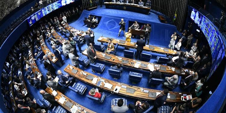 Aprovado destaque na reforma da Previdência para garantir o abono salarial