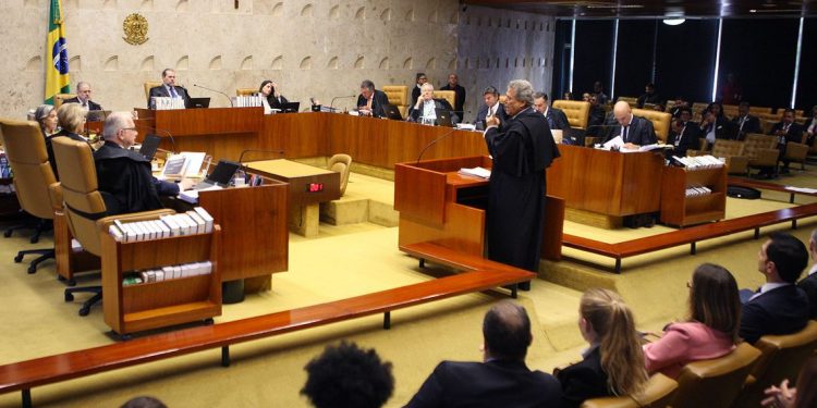 STF retoma julgamento sobre prisão em segunda instância