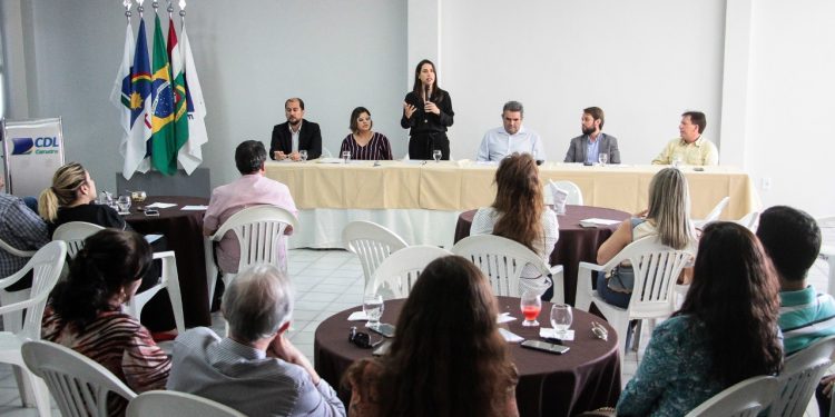 Prefeitura de Caruaru assina convênio para criação do Clube do Servidor