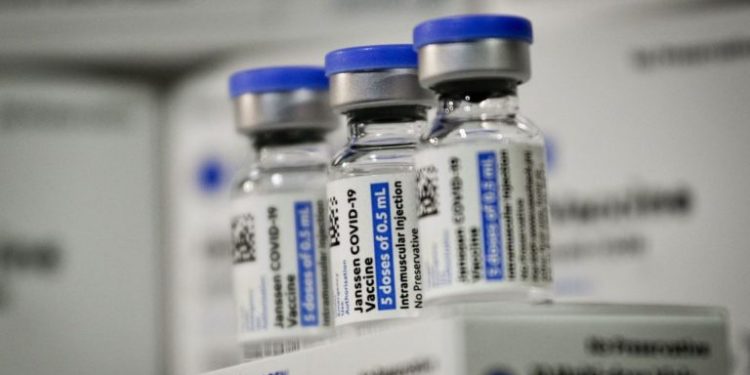 Secretaria de Saúde de Pernambuco libera dose extra para quem se imunizou com a Janssen