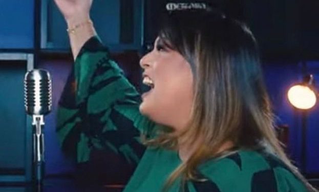 “Não Pare”: com mensagem de fé, cantora Jana Nazireu apresenta novo single