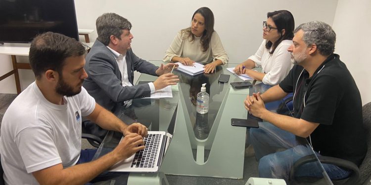 Tadeu Calheiros aceita convite de Raquel Lyra, declara apoio e vai coordenar as propostas de saúde do plano de governo da pré-candidata