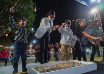 Bonecos de barro e forró marcaram o dia do Polo Infantil