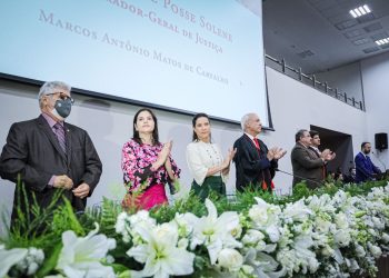Governadora Raquel Lyra prestigia cerimônia de posse do procurador-geral de Justiça do MPPE, Marcos Carvalho