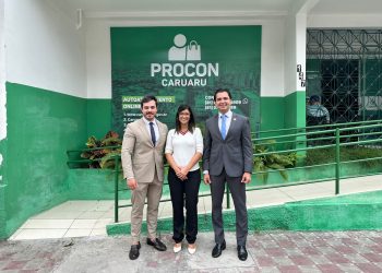 Procon Caruaru recebe visita de representantes da OAB Caruaru