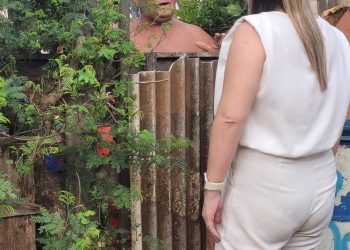 Administradora de Noronha segue com agenda de visitas e conversa com moradores da ilha