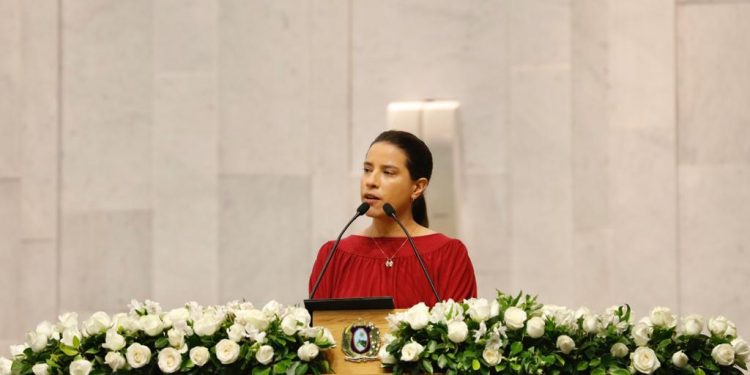 Governadora Raquel Lyra diz que união entre poderes é fundamental para combater desigualdades