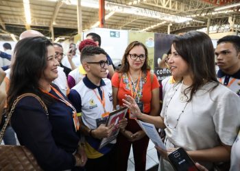 Raquel Lyra participa da 35ª Rodada de Negócios da Moda Pernambucana