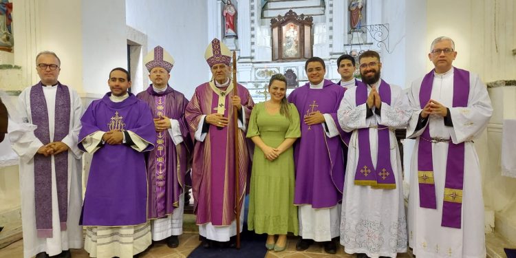 Padre Weslley de Souza assume a Paróquia Nossa Senhora dos Remédios, em Fernando de Noronha