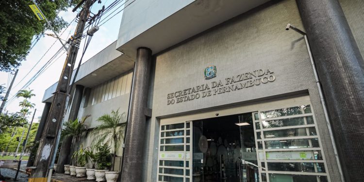 Governo de Pernambuco facilita pagamento do ICD nos casos de doação de veículos ou dinheiro em espécie