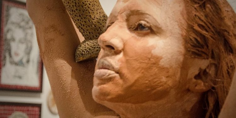 Sesc Caruaru abre a exposição “Templo de Aluguel”