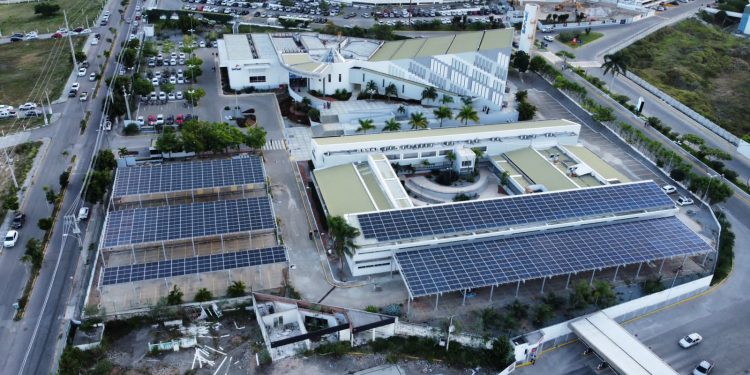 Senac Pernambuco inaugura usina de energia solar em Caruaru