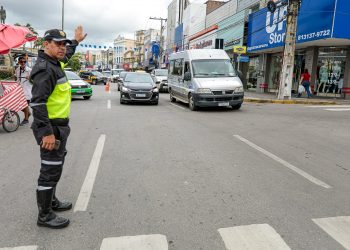 Blitz Educativa e conscientização das crianças marcam abertura do Maio Amarelo em Caruaru