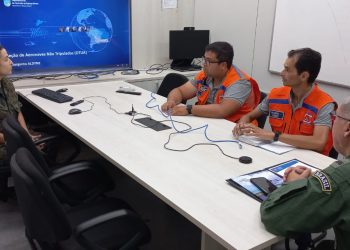 Defesa Civil de Caruaru participa de reunião com a Força Aérea Brasileira sobre regulamentação de voos de drones no São João 2023