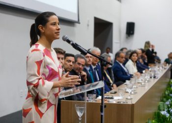 Governadora Raquel Lyra prestigia posse de novos conselheiros do TCE