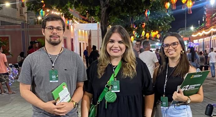 Caravana da Ouvidoria Itinerante leva atendimento e conscientização ao São João de Caruaru