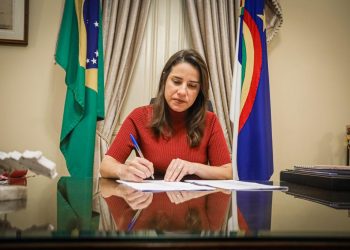 Governadora Raquel Lyra nomeia 80 médicos e 86 assistentes de saúde e técnicos de farmácia para reforçar rede estadual