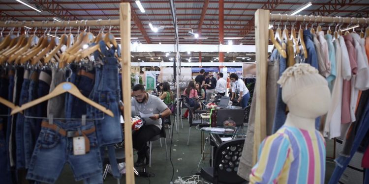 Empresas do programa “Caruaru Moda Mundo” participam da 36ª edição da Rodada de Negócios