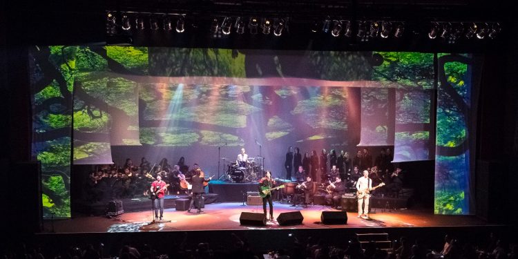 U2 One Love & Orquestra: tributo ao U2 no Teatro Guararapes