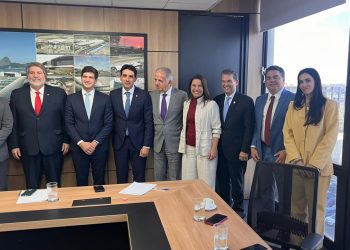 Governadora Raquel Lyra prestigia a posse de Silvio Costa Filho como ministro dos Portos e Aeroportos e anuncia requalificação do Aeródromo de Serra Talhada em parceria com o governo federal