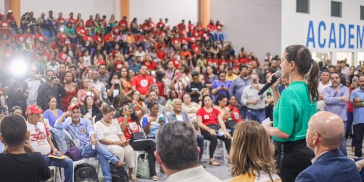 Em parceria com prefeituras, governo federal e movimentos sociais, governadora Raquel Lyra anuncia novas creches e apoio financeiro para a construção de habitacional