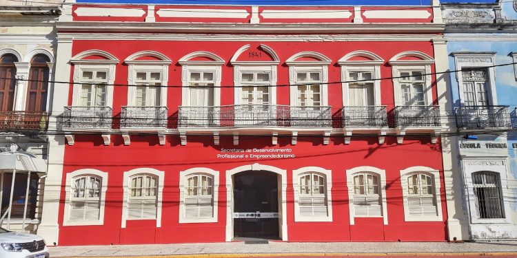 Com mais de 15,5 mil novos postos de trabalho em agosto, Pernambuco tem a maior geração de emprego do Nordeste e terceira maior do Brasil