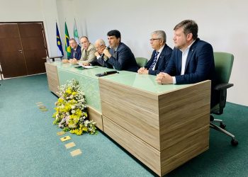 Nova diretoria do Cremepe foi empossada neste domingo (1º de outubro)