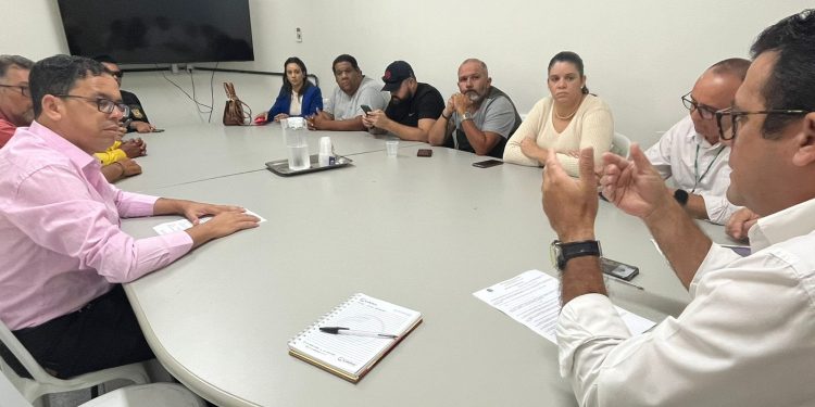 AMTTC reúne categoria de motoristas para debater PL dos aplicativos