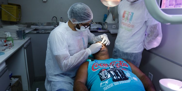 Novembro Azul – “Dia D” no Marco Zero ofertou serviços para a população masculina