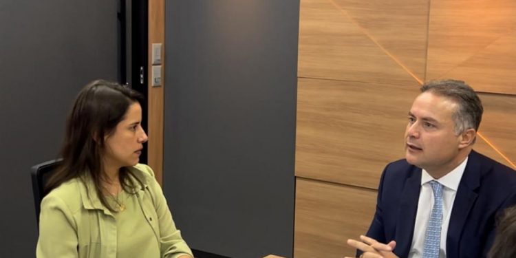 Em Brasília, governadora Raquel Lyra se reúne com ministro Renan Filho para tratar sobre Transnordestina e obras em rodovias de Pernambuco