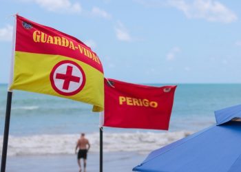 Cemit alerta para cuidados nas praias durante feriadão do Ano Novo