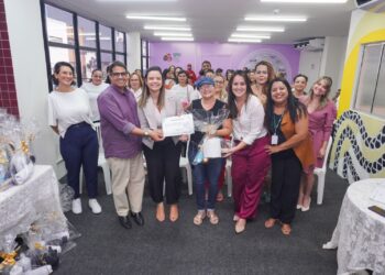 Prefeitura de Caruaru realiza formatura para alunas dos cursos de massoterapia, manicure e pedicure
