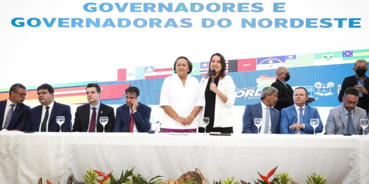 Governadora Raquel Lyra participa da posse de Fátima Bezerra, gestora do Rio Grande do Norte, como presidente do Consórcio Nordeste