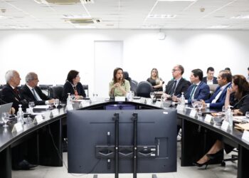 Em reunião do Juntos pela Segurança, governadora Raquel Lyra debate ações para garantir melhorias no sistema penitenciário pernambucano