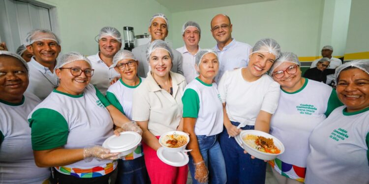 Pernambuco Sem Fome: governadora Raquel Lyra entrega 100ª Cozinha Comunitária e rede passa a oferecer 440 mil refeições gratuitas por mês em todas as regiões do Estado