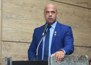 Anderson Correia faz Anteprojeto de Lei que cria programa que incentiva a instalação de novas empresas em Caruaru por meio de benefícios fiscais