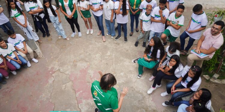 Caruaru inicia nas escolas mobilização educativa de enfrentamento ao Aedes aegypti