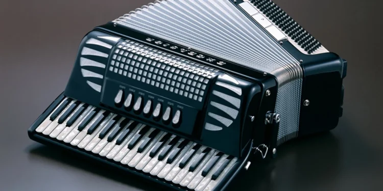 Centro de Qualificação Profissional para Mulheres está com inscrições abertas para cursos de sanfona em dois módulos