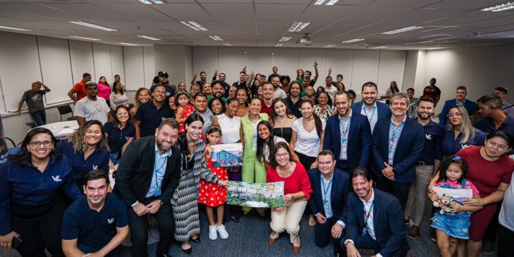 Morar Bem – Entrada Garantida: governadora Raquel Lyra celebra contrato de 50 beneficiários para compra de imóveis em Jaboatão dos Guararapes