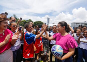 Governadora Raquel Lyra sanciona lei que institui a Política Estadual de Apoio e Incentivo às Mulheres no Esporte