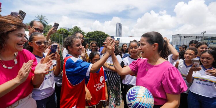 Governadora Raquel Lyra sanciona lei que institui a Política Estadual de Apoio e Incentivo às Mulheres no Esporte