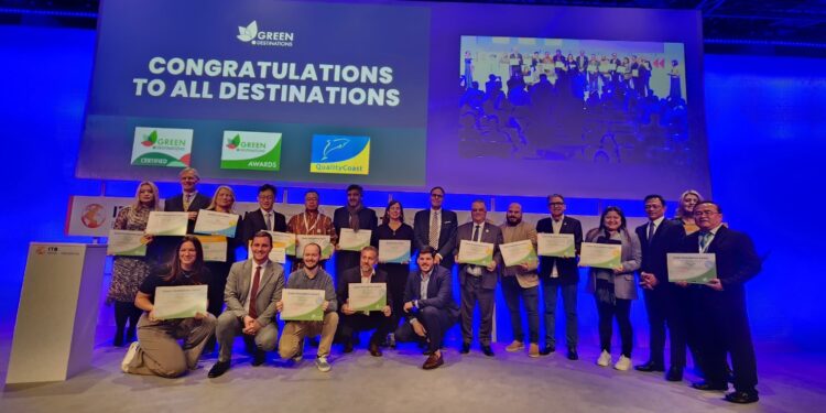 Programa DEL Turismo impulsiona Fernando de Noronha a certificação internacional